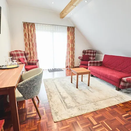 Hornstein Hotel