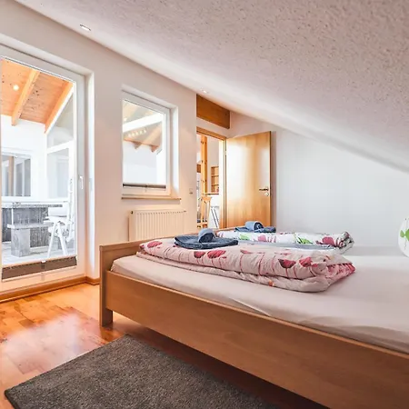 Hornstein Hotel *